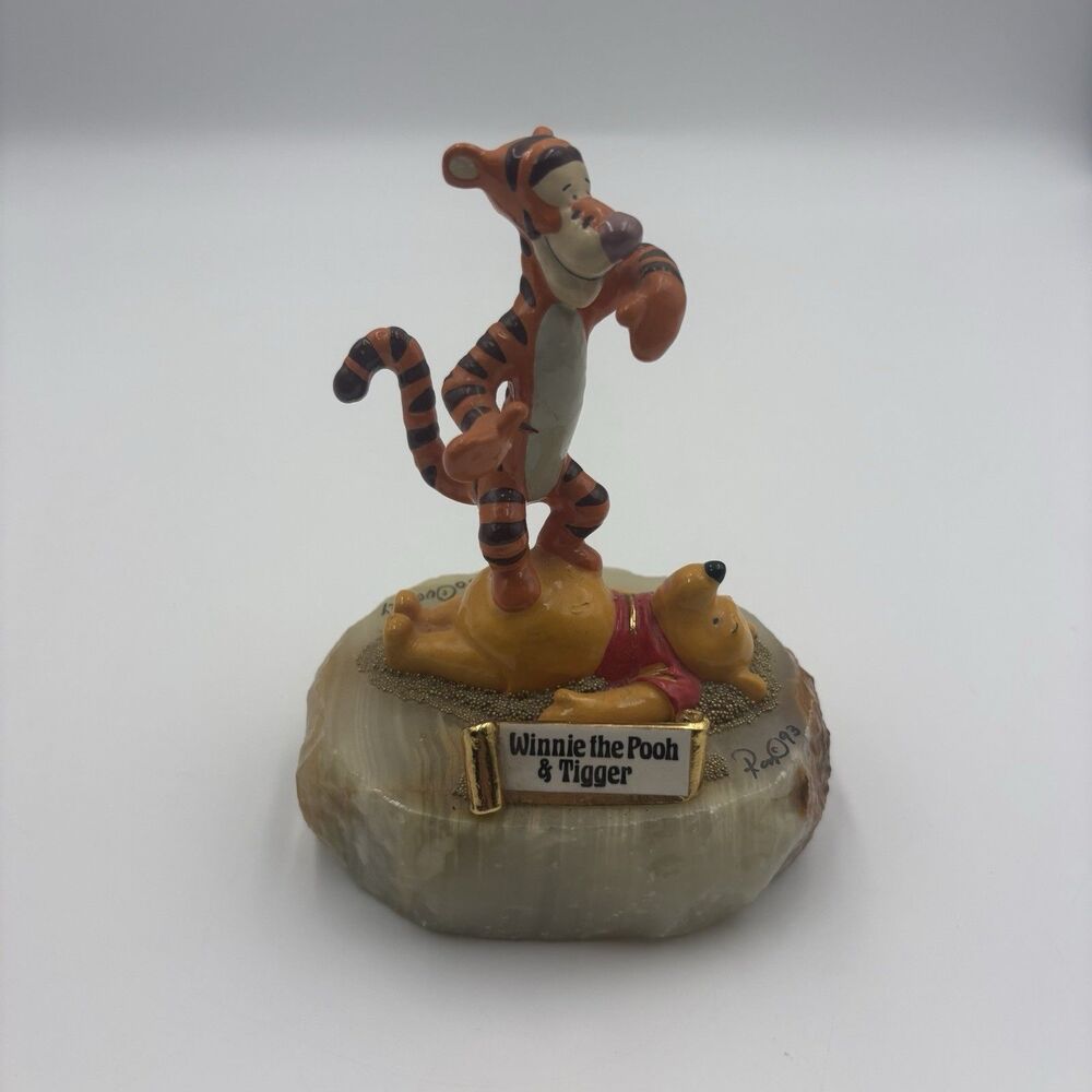 Winnie the Pooh Tigger figurines 1994 . Signed & Numbered Ron  Lee .